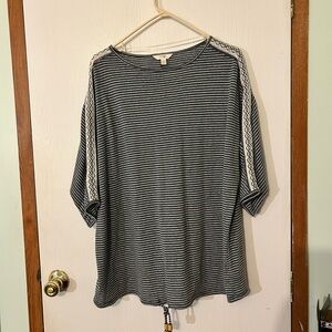 TERRA & SKY Striped Gray Women's Top